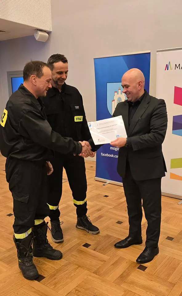 Sprzęt pralniczo-suszący dla OSP Buków