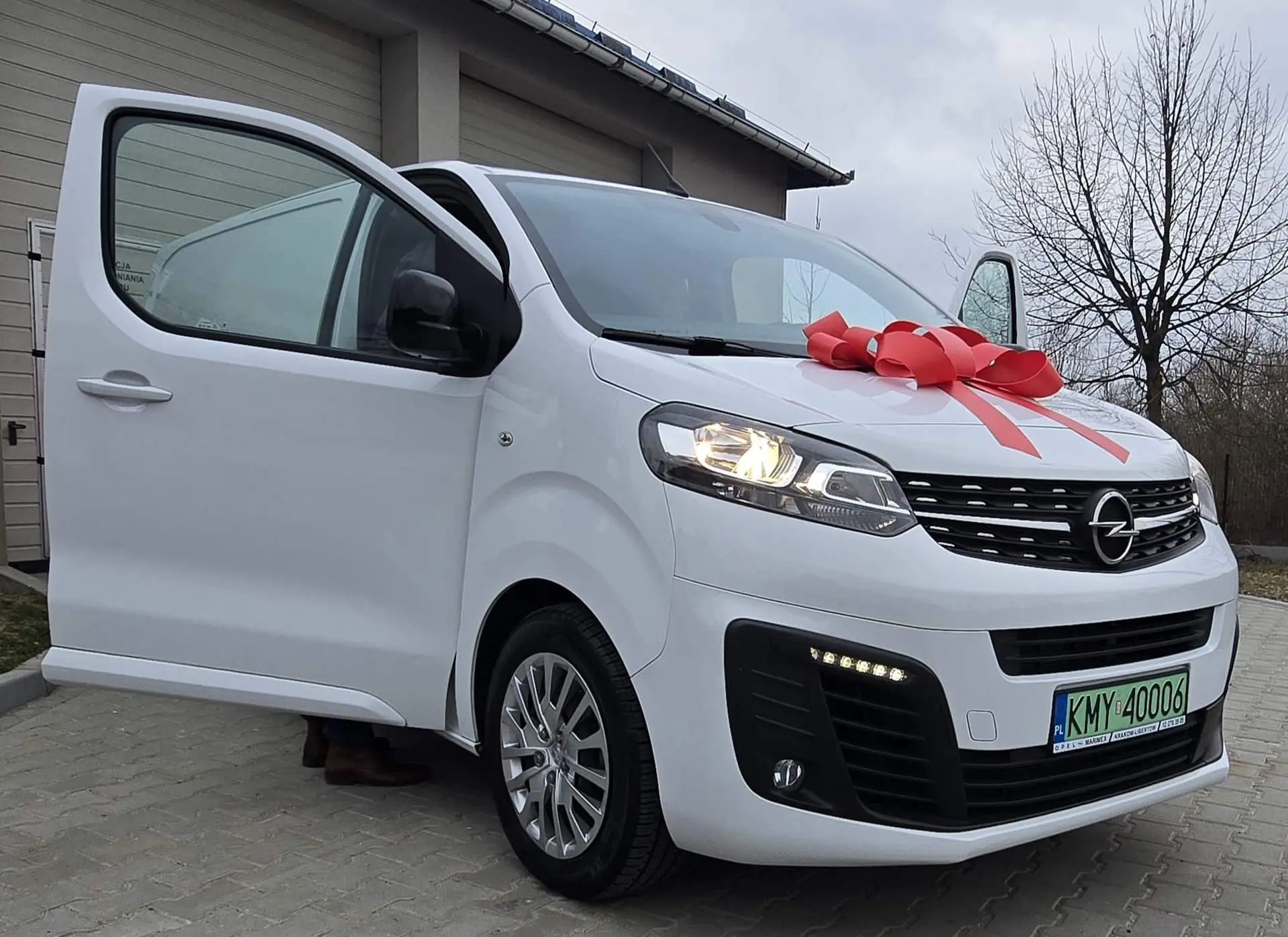 Referat Obsługi Komunalnej - nowy samochód elektryczny