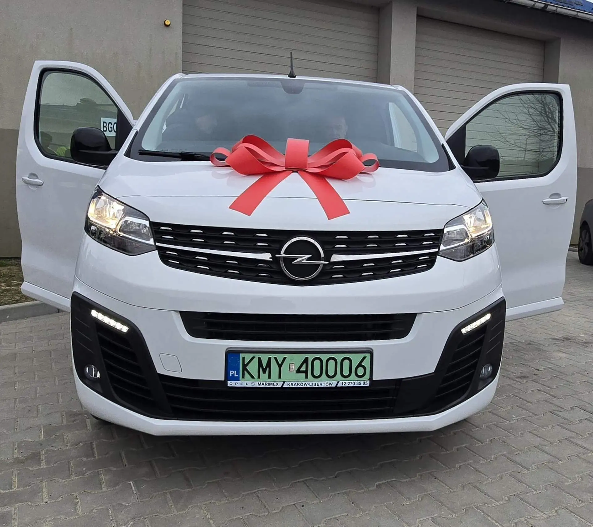 Referat Obsługi Komunalnej - nowy samochód elektryczny