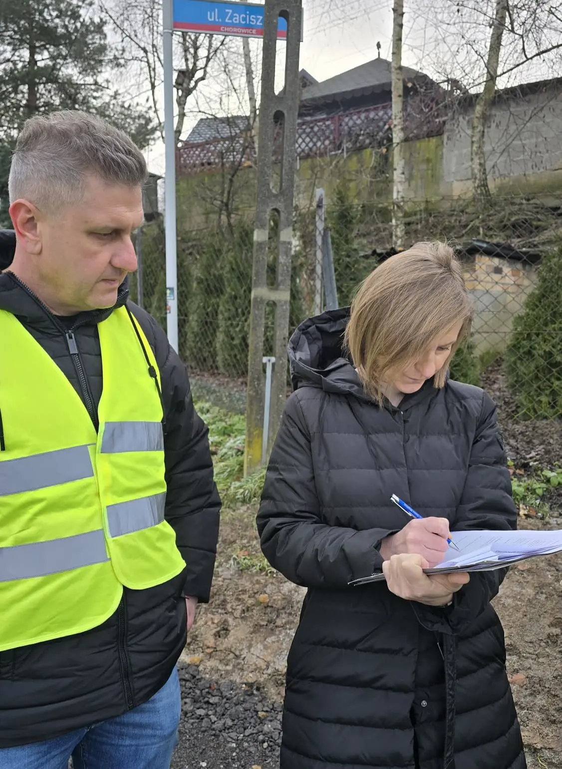 Ul. Zacisze w Chorowicach