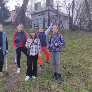 osoby biorące udział w sprzątaniu Gminy 