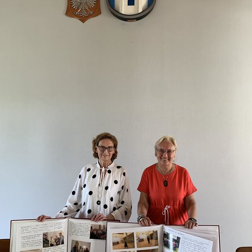 Obraz główny aktualności o tytule 10 lat Uniwersytetu Trzeciego Wieku w Mogilanach